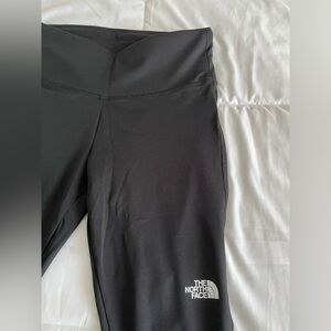 The North Face NWOT black leggings size L